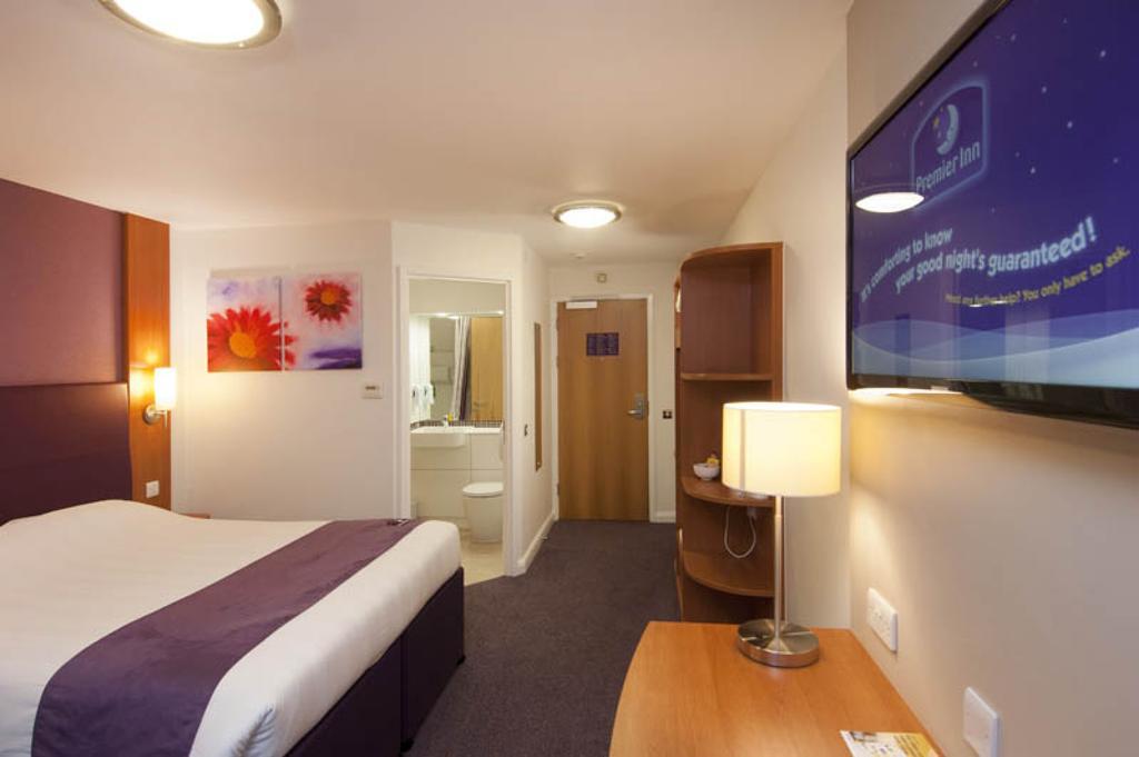 Premier Inn Edinburgh Central 外观 照片